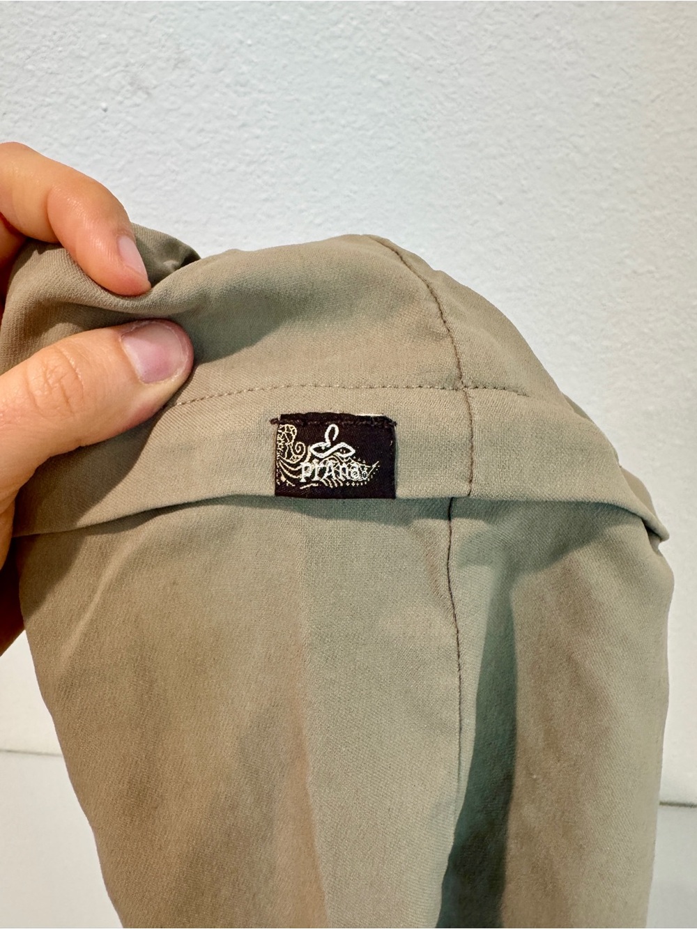Prana Monarch Convertible Pants Khaki Tan Stretch Zion Zip Off Hiking Cargo 8 - Picture 7 of 10